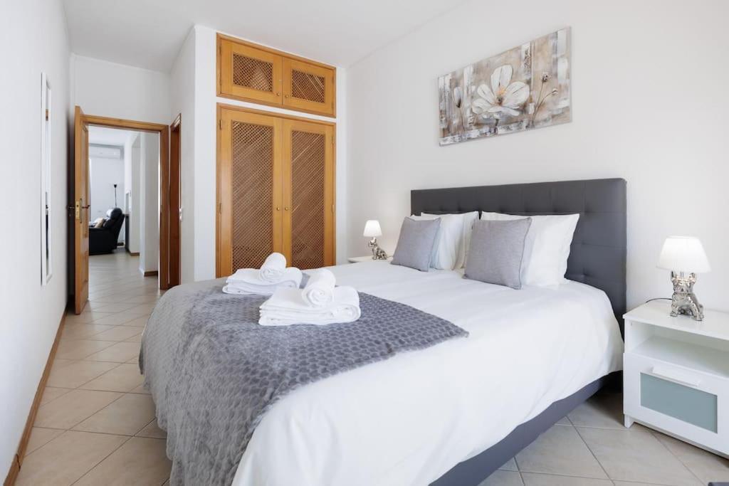 Sea-Front 1' Min! - Apartment With Ac & Wifi Quarteira Εξωτερικό φωτογραφία