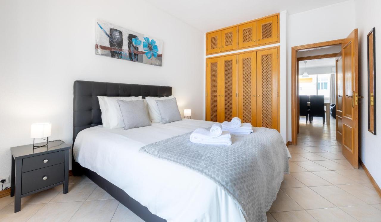 Sea-Front 1' Min! - Apartment With Ac & Wifi Quarteira Εξωτερικό φωτογραφία